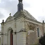 Chateau Le Breil Bed & Breakfast