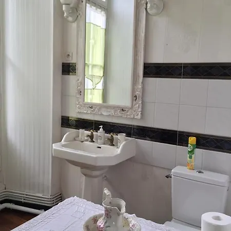 Chateau Le Breil 2* Coron