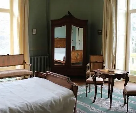Chateau Le Breil فندق مبيت وإفطار 2*