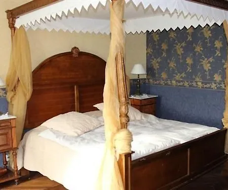 Chateau Le Breil 2* Coron