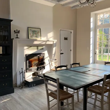 Bed & Breakfast Chateau Le Breil 2*
