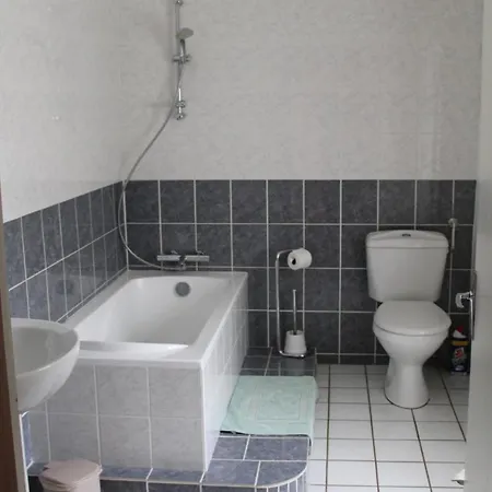 Chateau Le Breil فندق مبيت وإفطار 2*