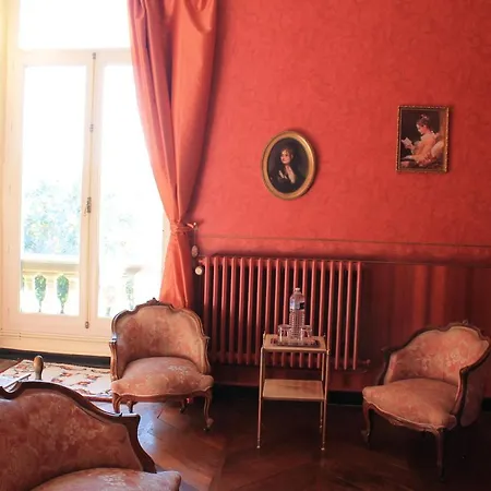 فندق مبيت وإفطار Chateau Le Breil 2*