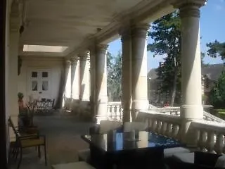 Bed & Breakfast Chateau Le Breil