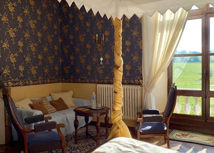 Bed & Breakfast Chateau Le Breil Coron