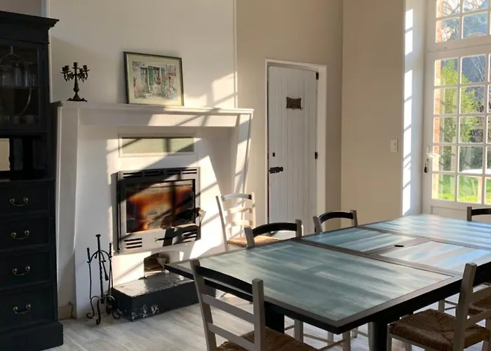 Bed & Breakfast Chateau Le Breil 2*